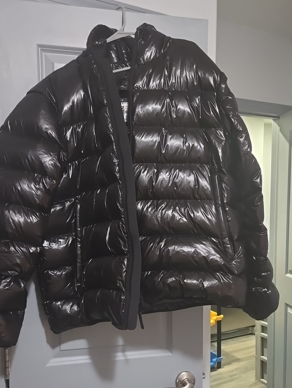 RUDSAK Men's  Shiny Black Quilted Puffer Jacket